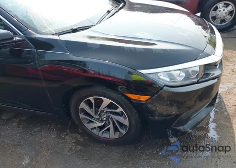 2018 Honda Civic Ex z USA, uszkodzony, nr VIN 2HGFC2F7XJH596251